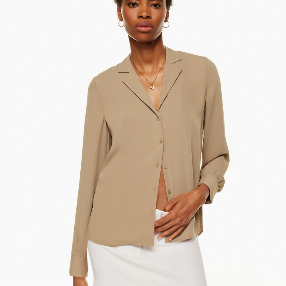 💫Sold 💫Wilfred Aritzia Tulum Blouse in Earthen Red Colour